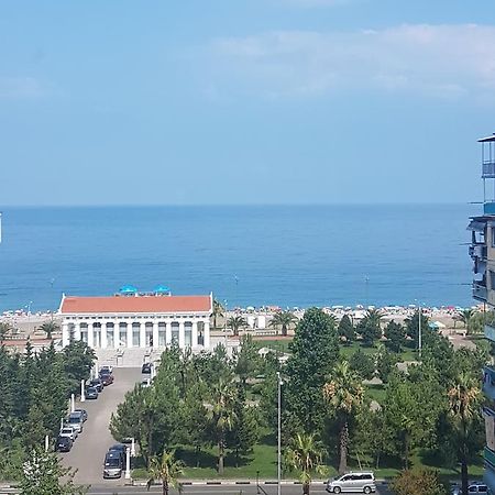Apartment On Khimshiashvili 11A Batum Dış mekan fotoğraf