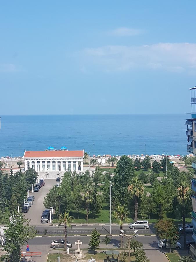 Apartment On Khimshiashvili 11A Batum Dış mekan fotoğraf